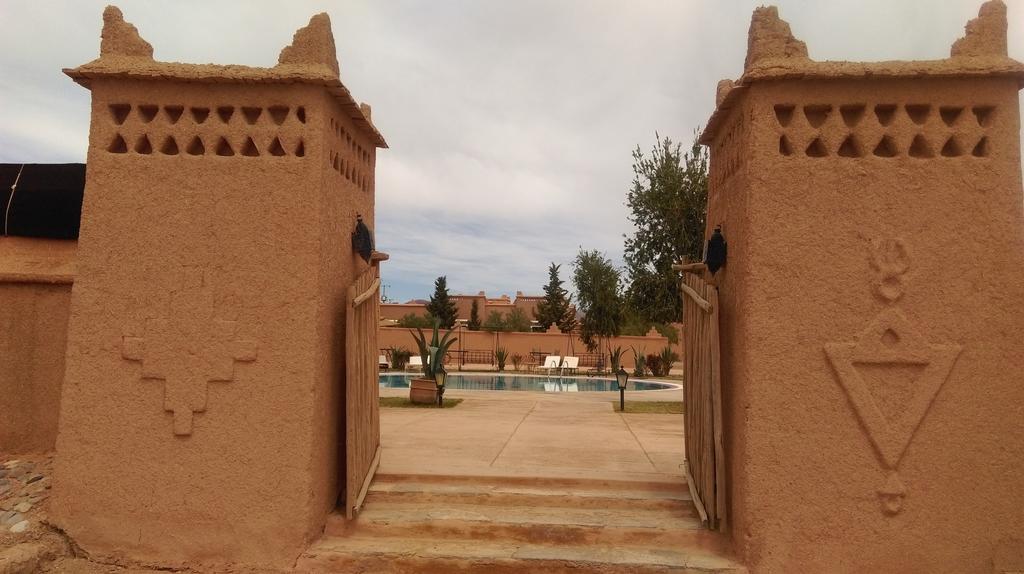 Kasbah Tizzarouine Bed & Breakfast Boumalne Dades Luaran gambar