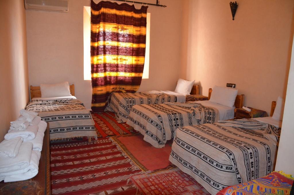 Kasbah Tizzarouine Bed & Breakfast Boumalne Dades Bilik gambar