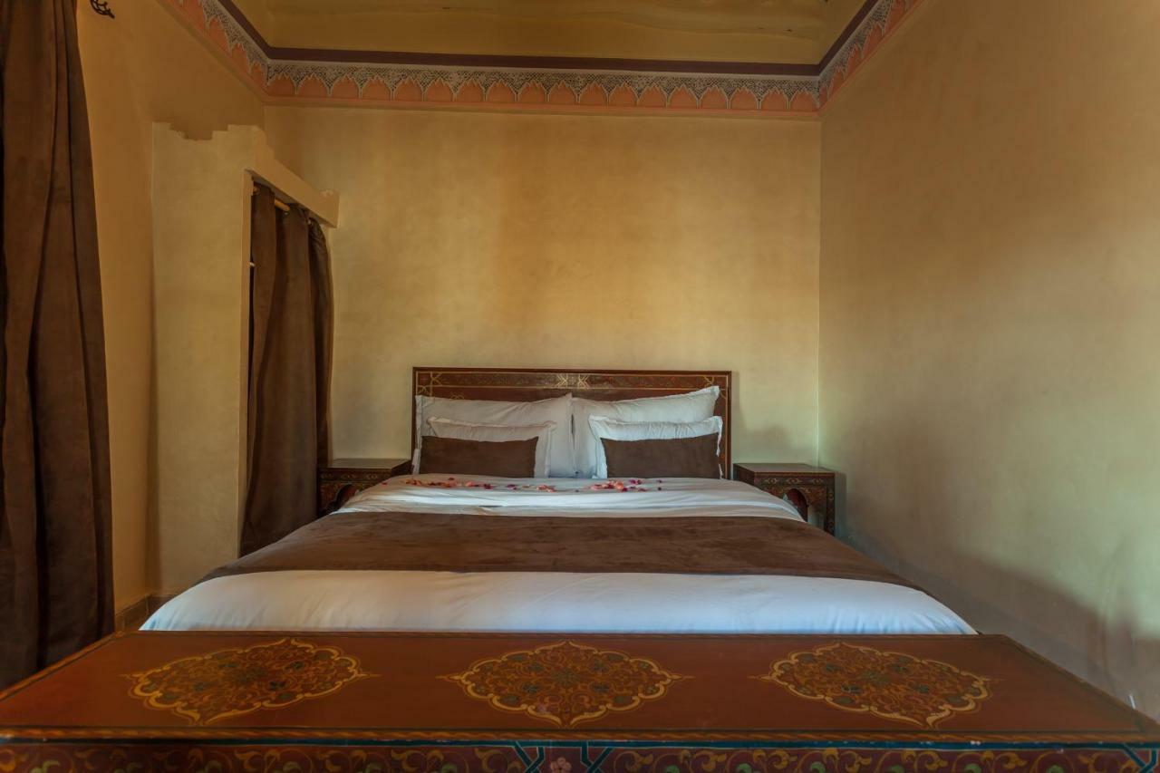 Kasbah Tizzarouine Bed & Breakfast Boumalne Dades Luaran gambar