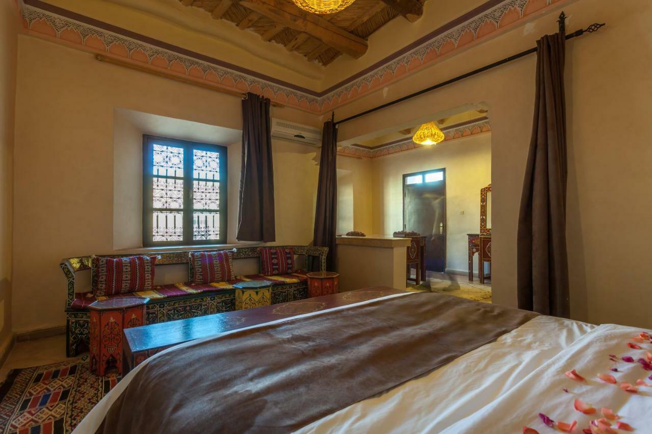 Kasbah Tizzarouine Bed & Breakfast Boumalne Dades Luaran gambar