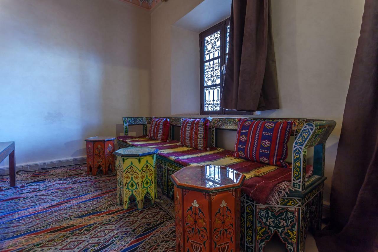 Kasbah Tizzarouine Bed & Breakfast Boumalne Dades Luaran gambar